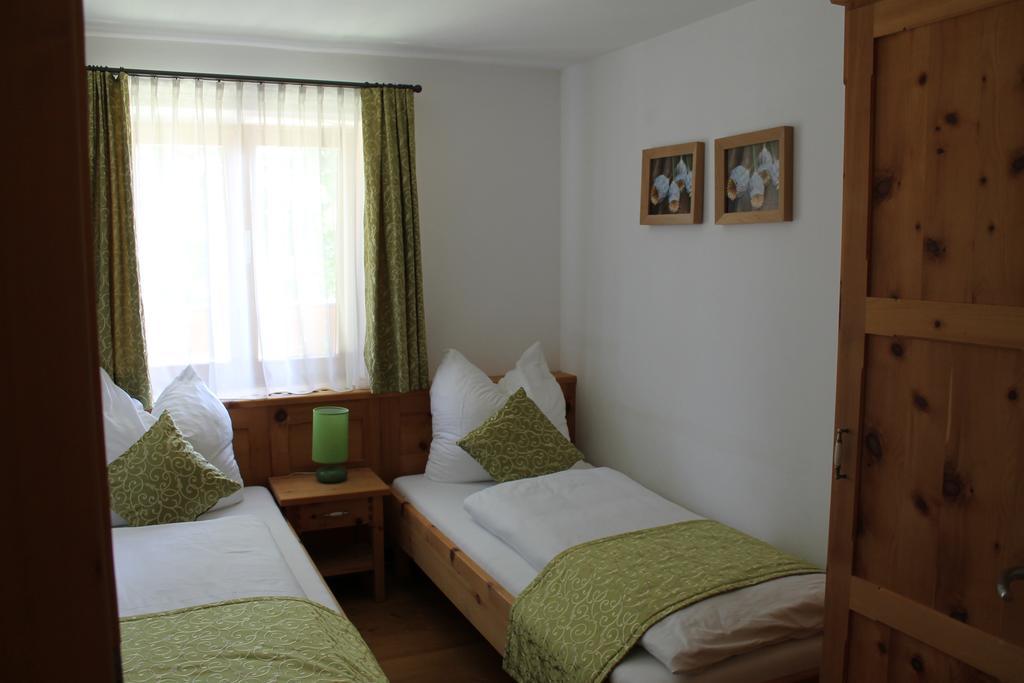 Bauernhof Familie Knoblechner Villa Nussdorf am Attersee Bilik gambar
